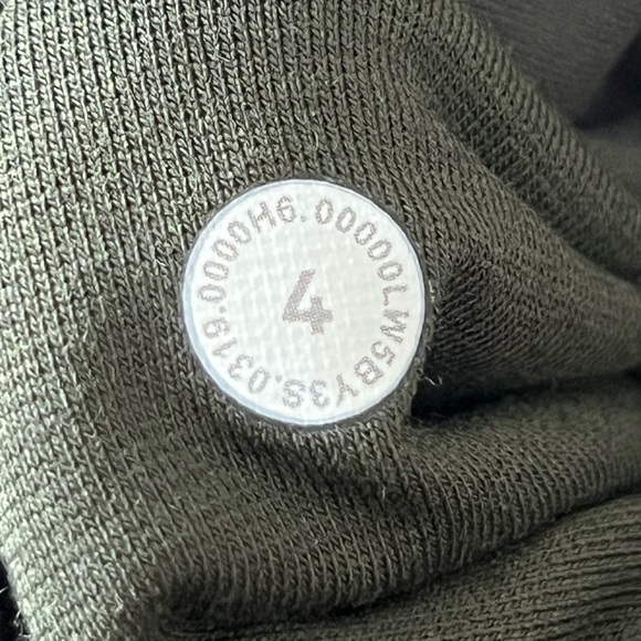 SOLD Lululemon Align Pant II 25" Size 4 - Picture 5 of 5